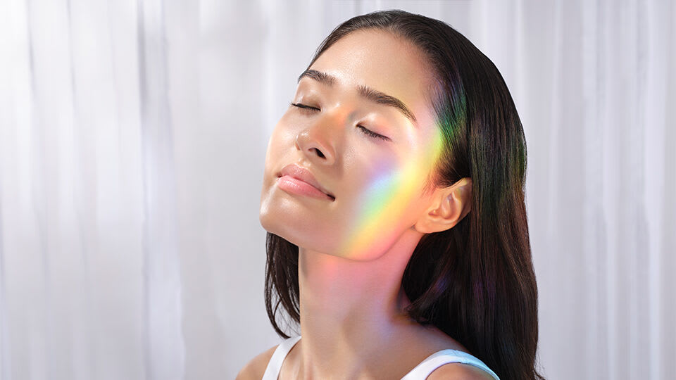 What’s the Best Pillowcase for Your Hair and Skin?