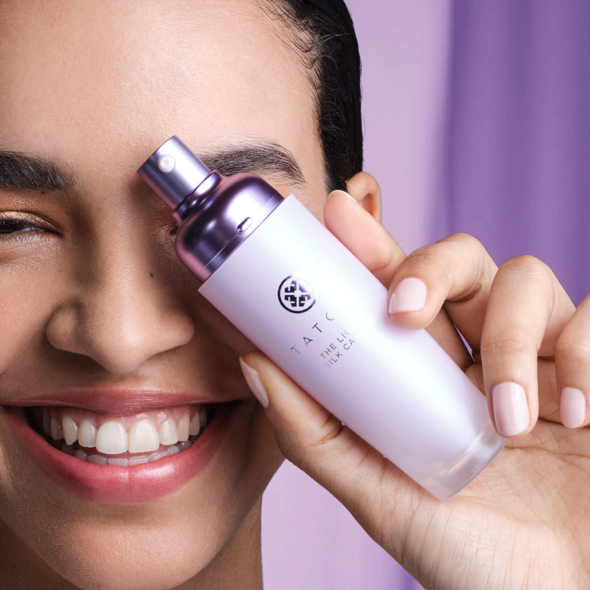 Person holding a Liquid Silk Canvas