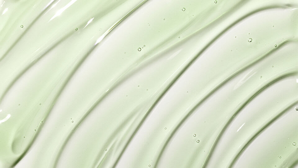 How to Control the Oil on Your Face Naturally