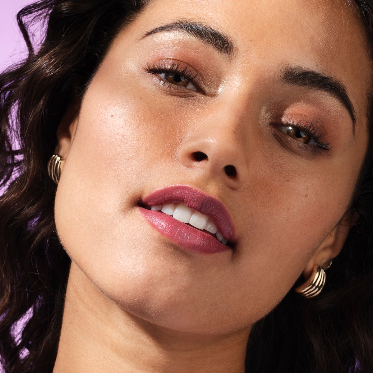 Woman wearing Kissu Lip Tint