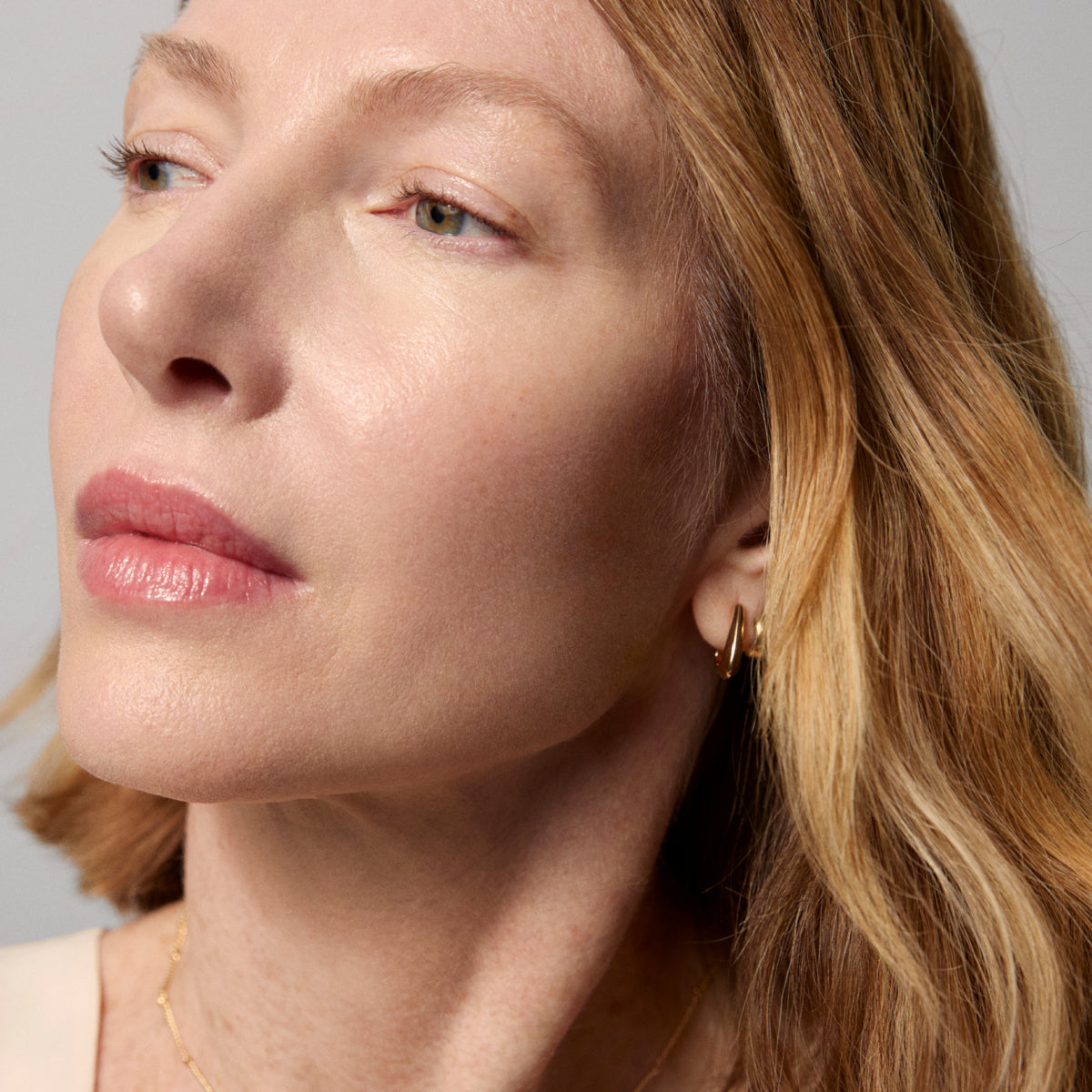Model skin finish after using the Tatcha Silk Cream